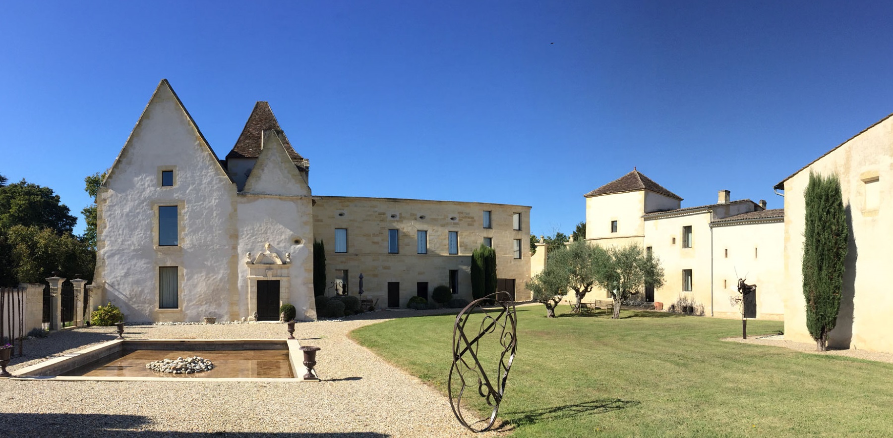 The Petit Puch, Great Bordeaux wine in the AOC Graves de Vayres, a real alternative to the best wines of the Bordeaux right bank 